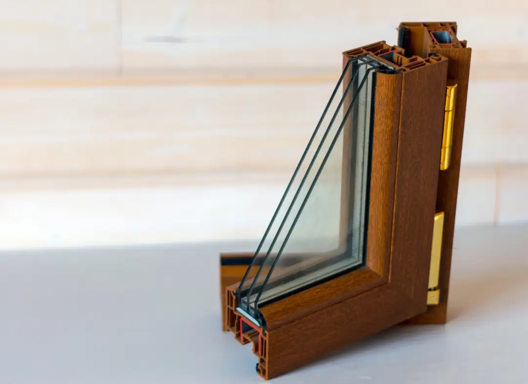 Installation de fenêtre en bois sur mesure Marsilly